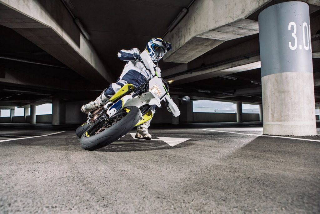 Husqvarna 701 SUPERMOTO